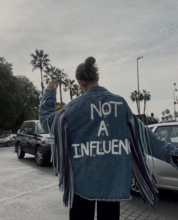 CAZADORA INFLUENCER
