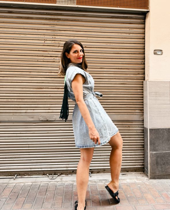 VESTIDO OJO VERDE