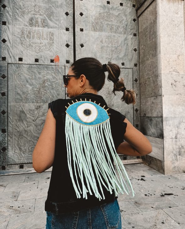 CHALECO OJO TURQUESA
