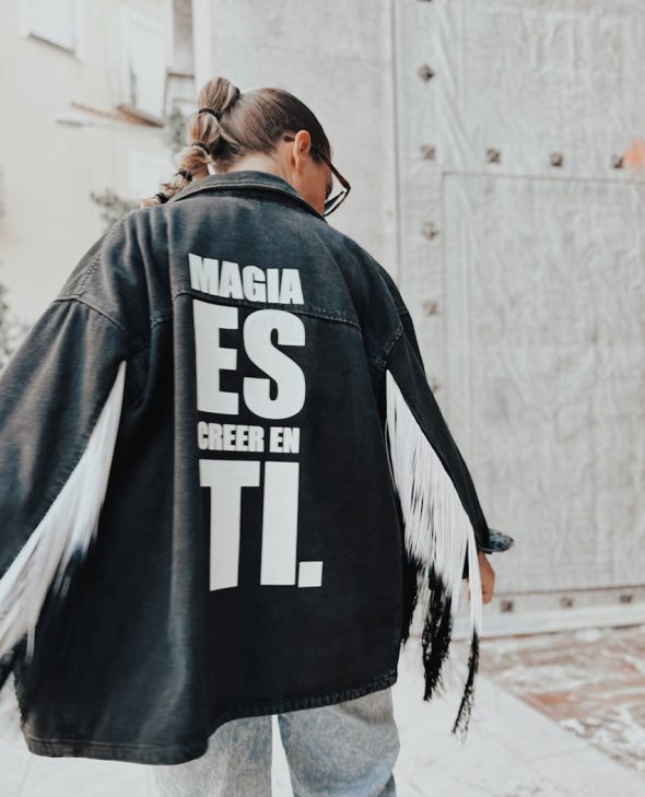 CAZADORA CREER EN TI